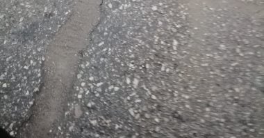 تقليلا للحوادث.. "على" يشكو من فاصل عند مطلع كوبرى أكتوبر من التحرير