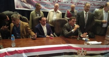 صور.. محافظ البحيرة: كل صوت فى صناديق الاستفتاء رصاصة فى صدر الخائنين