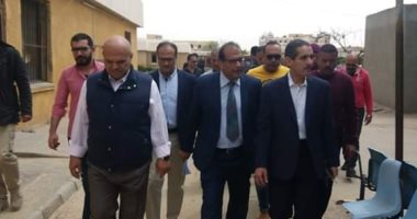صور.. رئيس جامعة قناة السويس: شراء أجهزة جديدة لتطوير الخدمة الصحية بالمستشفيات الجامعية