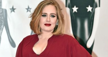  آديل تعيش قصة حب بعد إنفصالها عن سيمون كونيكي 