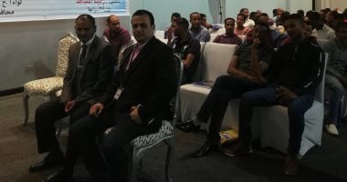 صور.. غرفة شركات السياحة بالبحر الأحمر تنتهى من تدريب 600 سائق حافلات سياحية