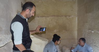فيديو..العثور على بقايا الزيوت المستخدمة فى التحنيط داخل مقبرة خوى بسقارة