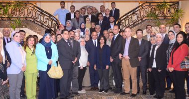 أكاديمية البحث العلمى تناقش المناخ فى المقررات الدراسية.. صور