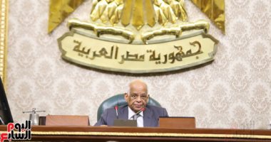 صور.. على عبدالعال يرفع جلسة البرلمان ويدعو للحضور غدا للتصويت على تعديلات الدستور