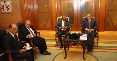 وزير العمل الليبى لنظيره المصرى: بلادى فى أمس الحاجة للعمالة المصرية