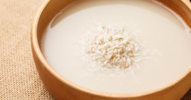اعرف فوايده ومترمهوش.. ماء الأرز هيعزز طاقتك ويحسن صحة جهازك الهضمى 