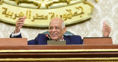زيادة مدة رئيس الجمهورية إلى 6 سنوات لتدعيم الاستقرار وجذب الاستثمارات.. الحفاظ على المكتسب الدستورى بتحديدها بولايتين فقط دون المساس بها.. والتطبيق الفورى على الرئيس الحالى استجابة لمقترحات الحوار المجتمعى
