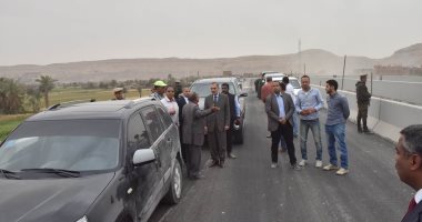 محافظ أسيوط يتفقد أعمال تنفيذ محور هضبة أسيوط الغربية بتكلفة إجمالية 1.2 مليار جنيه