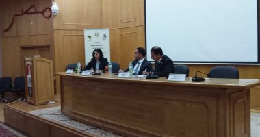 دور الشباب والمرأة فى التنمية والنمو الاقتصادى بأفريقيا ..ندوة بجامعة الفيوم 