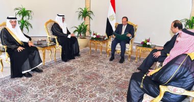 السيسى يتسلم رسالة من خادم الحرمين الشريفين.. الملك سلمان يؤكد التنسيق المكثف مع مصر إزاء القضايا الإقليمية والدولية المختلفة ومتانة العلاقات التاريخية.. والرئيس: نتطلع لتدعيم أواصر التضامن العربى
