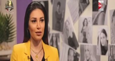 الفنانة سارة نخلة تكشف كواليس التحاقها بالفن وتقلد صوت رجل على الهواء
