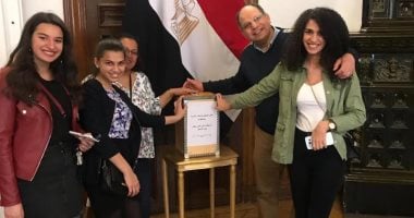 صور.. تزايد إقبال المصريين بالسويد للمشاركة فى الاستفتاء على التعديلات الدستورية