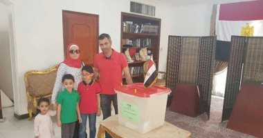  صور.. المصريون فى البحرين يتوافدون للتصويت فى التعديل على الدستور  
