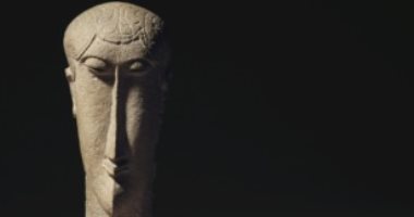 شاهد.. دار كريستيز تعرض منحوتة موديليانى للبيع بـ40 مليون دولار