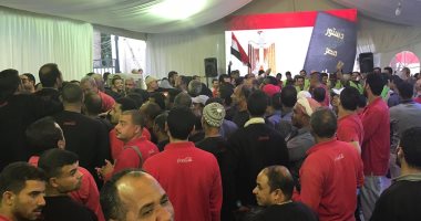 مد التصويت داخل السفارة المصرية فى الكويت لامتلاء الحرم الانتخابى بالناخبين