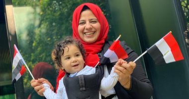 عملوا الصح.. حالة من السعادة تسيطر على المصريين بلجان الاستفتاء بالخارج