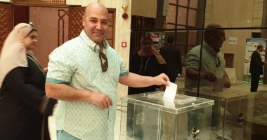 صور.. تجمع المصريين للتصويت على التعديلات الدستورية بالسعودية
