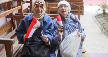 فى حب الوطن.. كبار السن والسيدات فى صدارة التصويت على التعديلات الدستورية