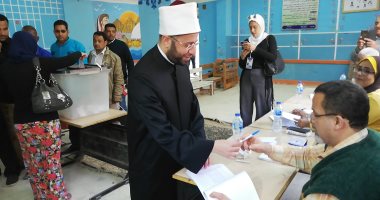 أسامة الأزهرى: على كل مواطن أن يشارك فى الاستفتاء ويقول ما يقف به أمام الله.. فيديو