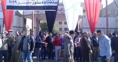 طوابير أمام لجان عين شمس..ونواب: المواطنون حريصون على أداء الواجب الوطنى