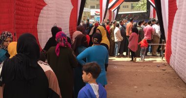 نواب الشرابية والزاوية الحمراء يتقدمون مسيرة لحث المواطنين على المشاركة