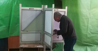 إقبال كثيف من الناخبين علي لجان مدرسة أحمد ماهر بالسيدة زينب‎ 