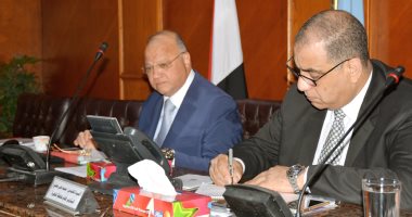 محافظ القاهرة يتابع سير الاستفتاء على التعديلات الدستورية من غرفة عمليات المحافظة.. صور