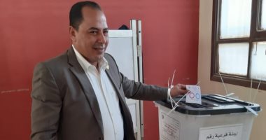 النائب أحمد فاروق يدلى بصوته فى الاستفتاء على التعديلات الدستورية