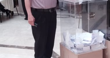 محمد يشارك فى الاستفتاء بقنصلية مصر بالرياض..ويؤكد: "نعم لاستقرار الوطن"