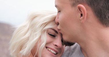 بلاش عتاب وقولها بحبك.. 5 نصائح لو عاوز تحافظ على علاقتك بحبيبتك