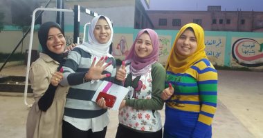 مشاركة واسعة للعائلات بقرية منشأة الأمراء بالمحلة الكبرى على الاستفتاء