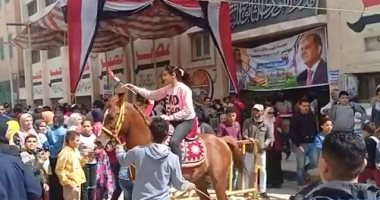 شاهد فى دقيقة.. لماذا رقص المصريون أمام اللجان؟