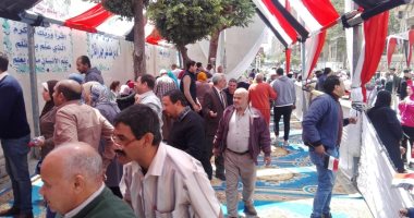 عمليات "الهجرة": 239 استفسارا من المصريين بالخارج فى ثالث أيام الاستفتاء