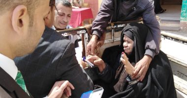 أهالى مدينة "فوة" يشاركون فى الاستفتاء على التعديلات الدستورية بكفر الشيخ