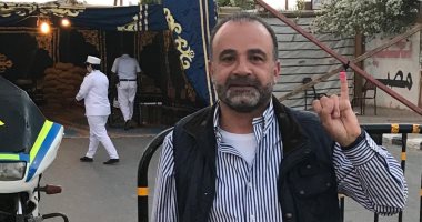 رئيس اتحاد السلاح  يدلى بصوته فى استفتاء التعديلات الدستورية