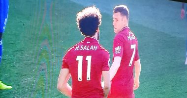 نجم ليفربول يرفض رد الجميل لـ محمد صلاح بمباراة كارديف وليفربول.. فيديو