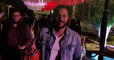 أحمد سمير فرج يدلي بصوته في الاستفتاء علي تعديلات الدستور 