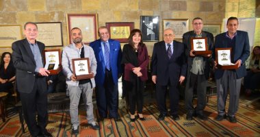 فوز هالة ربيع وعلاء أشرف وعماد حسيب بجائزة الأبنودى للإبداع الشعرى.. صور
