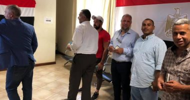 صور.. المصريون فى أوغندا يصوتون على استفتاء تعديلات الدستور باليوم الثالث