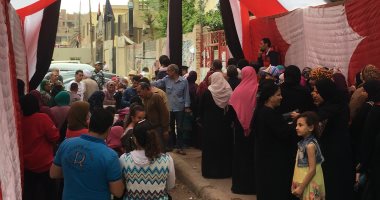 صور.. السيدات يواصلن التألق.. زحام شديد وطابور بلجان المرج