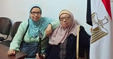 "أم المصريين" فى السنغال تدلى بصوتها فى الاستفتاء على الدستور 