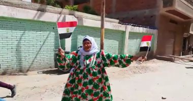 فيديو.. مواطنة ترقص أمام لجنة بالقنايات بالشرقية على أنغام "بشرة خير"