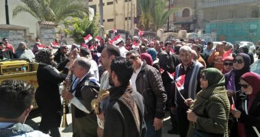 صور.. مسيرة حاشدة للتربية والتعليم بدمياط وأخرى لأبناء الشرقية 