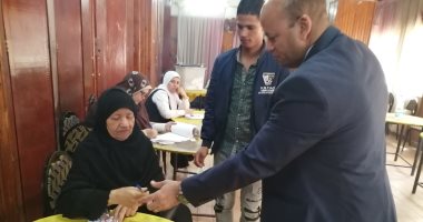 رئيس لجنة لسيدة فى بنى سويف: "خليكى وأنا أجيلك فى أى مكان"