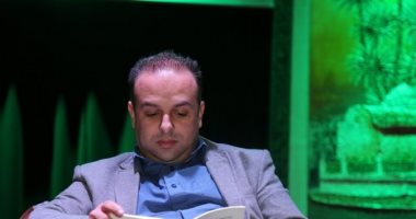 أثناء إلقائه قصيدة.. رحيل الشاعر المغربى محسن أخريف فى "تطوان"