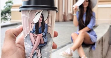 الشاطرة ترسم على الكوبيات.. شاهد أكواب القهوة تتحول إلى رسومات عالمية  
