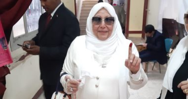 عبلة الكحلاوى بعد إدلائها بصوتها فى التعديلات الدستورية: المشاركة واجب وطنى