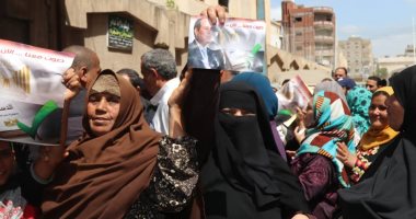 توافد الآلاف على اللجان للإدلاء بأصواتهم بكفر الشيخ مرردين هتافات "تحيا مصر"