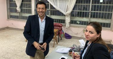 مصطفى شعبان يدلى بصوته فى الاستفتاء على التعديلات الدستورية  