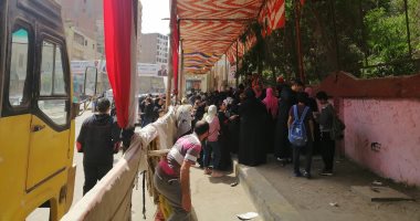 صور.. إقبال كثيف بلجان الوراق وبشتيل على لجان الاستفتاء للإدلاء بأصواتهم